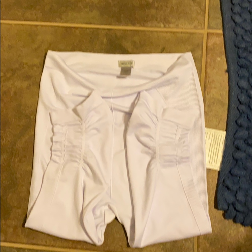 Cropped pants